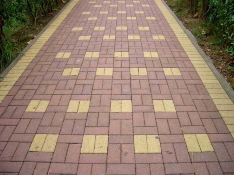 Варианты укладки тротуарной плитки кирпич - популярные схемы